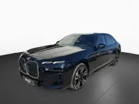 Gebraucht BMW 740 M Sport 299 PS (219 kW) 2025 Carbonschwarz (schwarz) Limousine