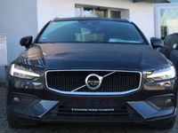 gebraucht Volvo V60 D4 AWD Momentum Pro Navi LED AHK Harman Leder Surr