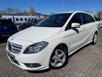 Gebraucht Mercedes B180 122 PS (89 kW) 2013 Weiß Van / Kleinbus
