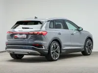 Gebraucht Audi Q4 e-tron S-Line 194 kW (265 PS) 2023 Kieselgrau SUV
