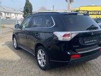 Gebraucht Mitsubishi Outlander Intense 150 PS (110 kW) 2013 Pantherschwarz (p) SUV