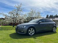 gebraucht Audi A3 Sportsback 1,6 TDI Attraction