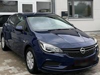 Second-hand Opel Astra 101 CP (74 kW) 2017 Albastru Berlinǎ