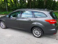 Gebraucht Ford Focus 120 PS (88 kW) 2018 Grau Kombi