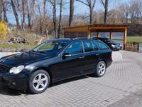 Second-hand Mercedes C180 Elegance 143 CP (105 kW) 2006 Negru Break