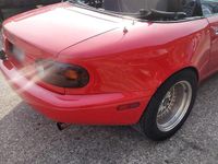 Second-hand Mazda MX5 124 CP (91 kW) 1992 Roșu Cabrio