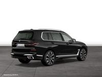 Gebraucht BMW X7 M Sport 530 PS (389 kW) 2025 Black sapphire metallic metallic SUV