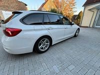 Gebraucht BMW 320 163 PS (119 kW) 2016 Weiß Kombi