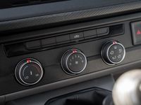 Usado VW Transporter 90 HP (66 kW) 2020 Verde Van