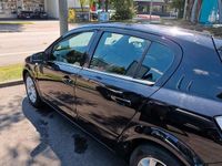 Gebraucht Opel Astra 125 PS (91 kW) 2005 Schwarz Limousine