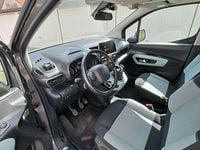 Gebraucht Citroën Berlingo Feel 102 PS (75 kW) 2018 Braun Van / Kleinbus