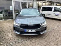 Gebraucht Skoda Superb 193 PS (141 kW) 2024 Graphitegrau metallic Kombi