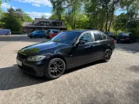 Gebraucht BMW 320 177 PS (130 kW) 2010 Schwarz Limousine