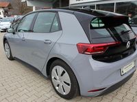 Gebraucht VW ID.3 Pro Performance 150 kW (204 PS) 2023 Mondsteingrau Kleinwagen