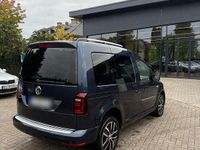 Gebraucht VW Caddy Highline 150 PS (110 kW) 2019 Blau Van / Kleinbus