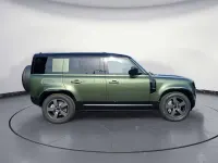 Neu Land Rover Defender SE Dynamic 349 PS (256 kW) 2026 Grün SUV