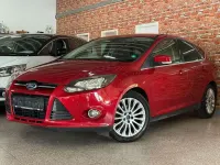 Gebraucht Ford Focus Titanium 163 PS (119 kW) 2011 Rot Limousine