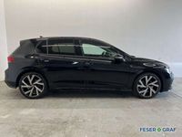 Gebraucht VW Golf VIII R-line 150 PS (110 kW) 2024 Deep black perleffekt Limousine