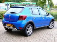 Gebraucht Dacia Sandero Stepway 90 PS (66 kW) 2017 Blau Limousine
