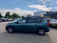 Neu Dacia Jogger Expression 140 PS (102 kW) 2025 Grün Van / Kleinbus