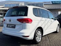 Second-hand VW Touran Comfortline 116 CP (85 kW) 2017 Alb Monovolum