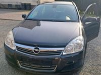 Usata Opel Astra 90 CV (66 kW) 2006 Nero Station wagon