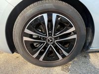 Gebraucht Mercedes B200 Progressive 150 PS (110 kW) 2025 Lack hightechsilber Van / Kleinbus