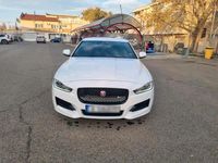 Gebraucht Jaguar XE R 180 PS (132 kW) 2017 Weiß Limousine