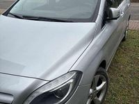 Gebraucht Mercedes B200 136 PS (100 kW) 2013 Grau Van / Kleinbus