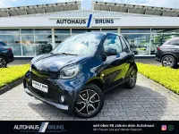 Gebraucht Smart ForTwo Electric Drive Exclusive 60 kW (82 PS) 2024 Bodypanels in sapphire blue Cabrio