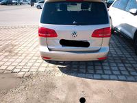 Gebraucht VW Touran 140 PS (102 kW) 2015 Gelb Van / Kleinbus