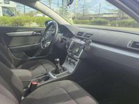 Gebraucht VW Passat Trendline 122 PS (89 kW) 2012 Grau Kombi