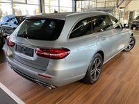 Gebraucht Mercedes E220 Avantgarde 200 PS (147 kW) 2022 Silber Limousine