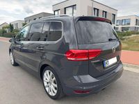 Gebraucht VW Touran Highline 150 PS (110 kW) 2017 Grau Van / Kleinbus
