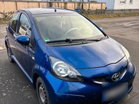 Gebraucht Toyota Aygo 67 PS (49 kW) 2007 Blau Kleinwagen