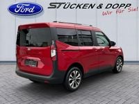 Neu Ford Courier Titanium 125 PS (91 kW) 2026 Rot Van / Kleinbus