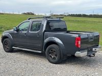 gebraucht Nissan Navara Pick-Up Double Cab 2.5 dCi 4x4 *VOLLEDER*