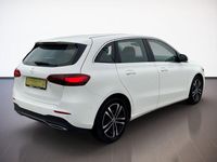 Gebraucht Mercedes B200 Progressive 177 PS (130 kW) 2023 Polarweiss Van / Kleinbus
