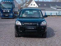 Gebraucht Hyundai Tucson 141 PS (103 kW) 2010 Schwarz SUV