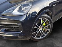 Second-hand Porsche Cayenne Chrono 340 CP (250 kW) 2020 Albastru SUV