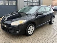 Gebraucht Renault Mégane 101 PS (74 kW) 2011 Schwarz Limousine