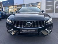 Gebraucht Volvo V60 398 PS (292 kW) 2025 Schwarz Kombi