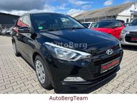 Gebraucht Hyundai i20 Trend 101 PS (74 kW) 2016 Schwarz Limousine