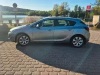 Gebraucht Opel Astra Edition 140 PS (102 kW) 2012 Grau Limousine