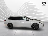 Gebraucht VW Passat Elegance 150 PS (110 kW) 2024 Weiß (pure white) Kombi