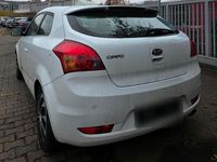 Gebraucht Kia Ceed 125 PS (91 kW) 2012 Weiß Kleinwagen