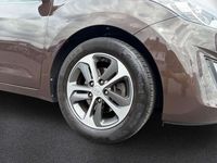 Gebraucht Hyundai i30 110 PS (80 kW) 2017 Braun Kombi