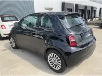 Gebraucht Fiat 500e Action 69 kW (95 PS) 2023 Onyx schwarz) (schwarz Kleinwagen