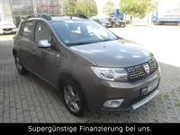 Gebraucht Dacia Sandero Essentiel 90 PS (66 kW) 2019 Braun SUV