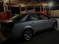 Second-hand Audi A4 131 CP (96 kW) 2000 Argintiu Berlinǎ